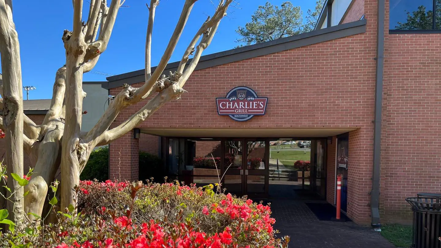 Exterior of Charlie's Grill